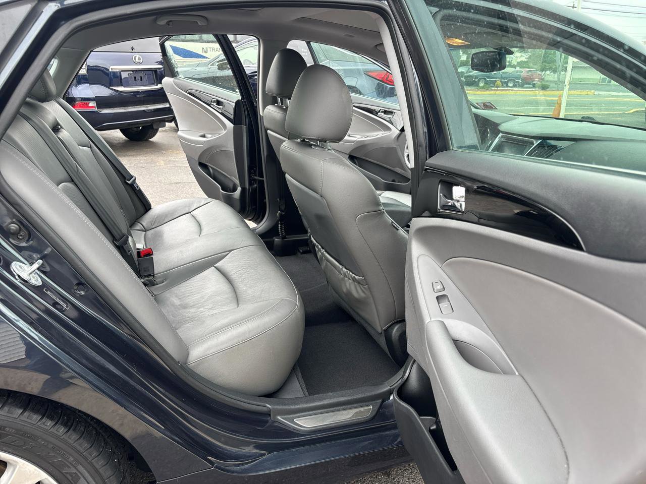 Used 2013 Hyundai Sonata Limited w/ Premium Pkg FWD image 14