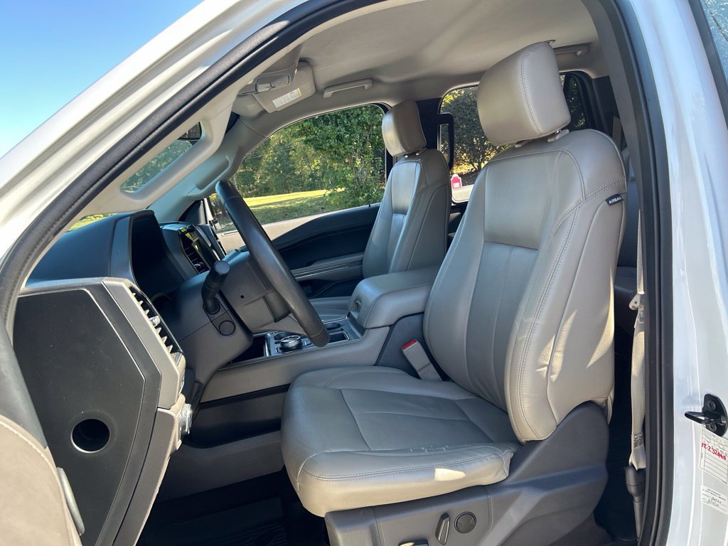 Used 2020 Ford Expedition Max XLT w/ Equipment Group 202A RWD image 42