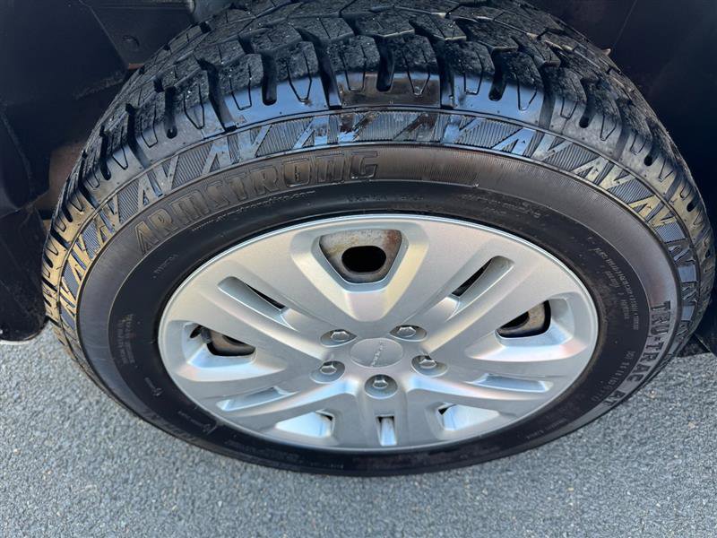 Used 2019 Dodge Journey SE image 39