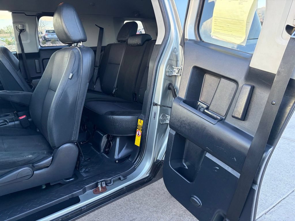 Used 2012 Toyota FJ Cruiser 4WD w/ Convenience Pkg image 18