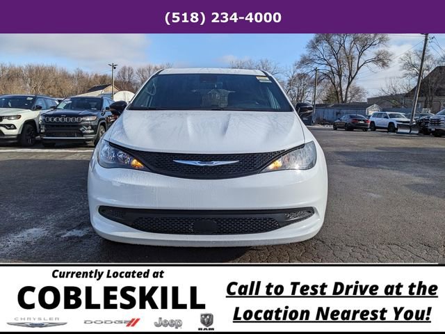 New 2026 Chrysler Voyager LX FWD image 5