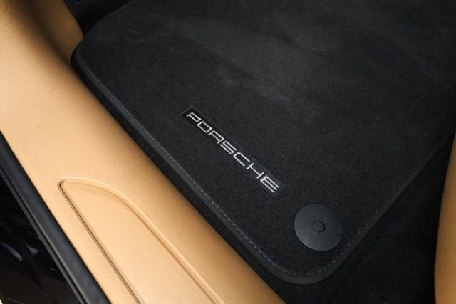 Used 2018 Porsche Macan image 34