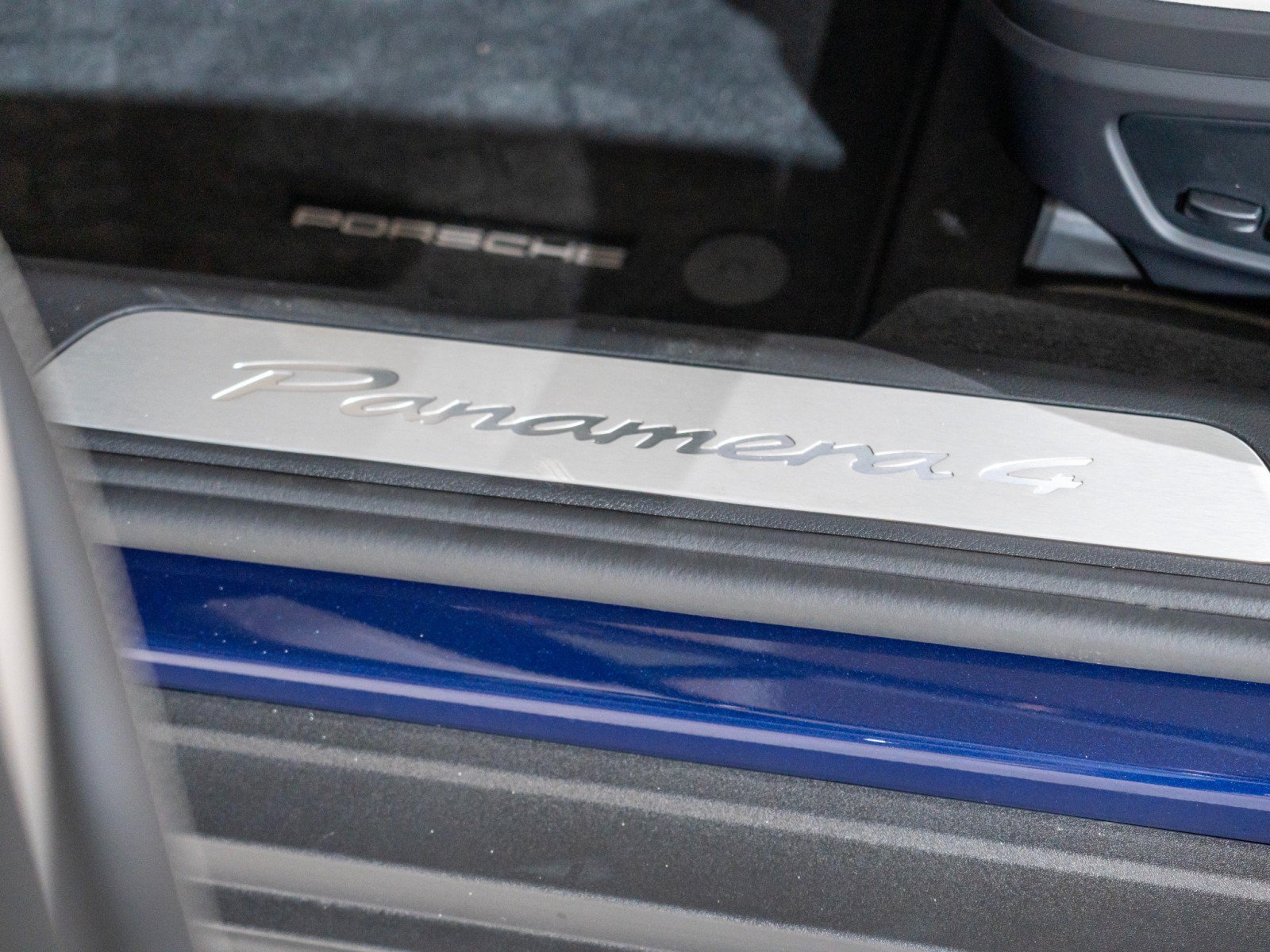 New 2026 Porsche Panamera 4 AWD/4WD image 11