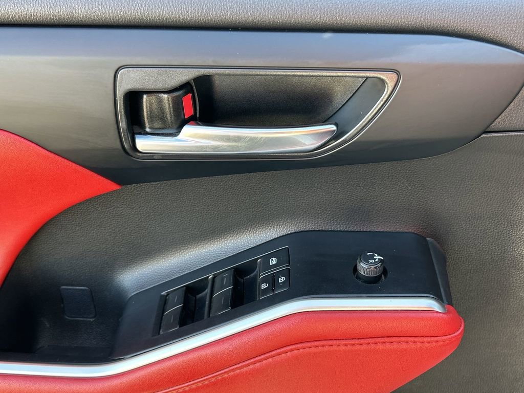 Used 2022 Toyota Highlander XSE image 24