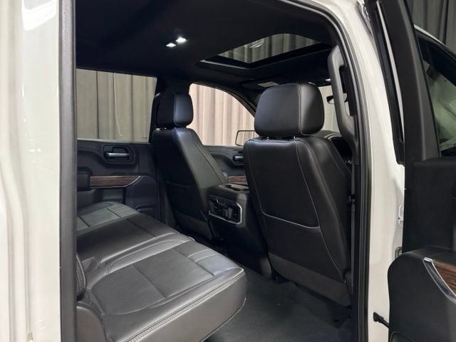 Used 2021 Chevrolet Silverado 1500 High Country w/ Technology Package AWD/4WD image 12