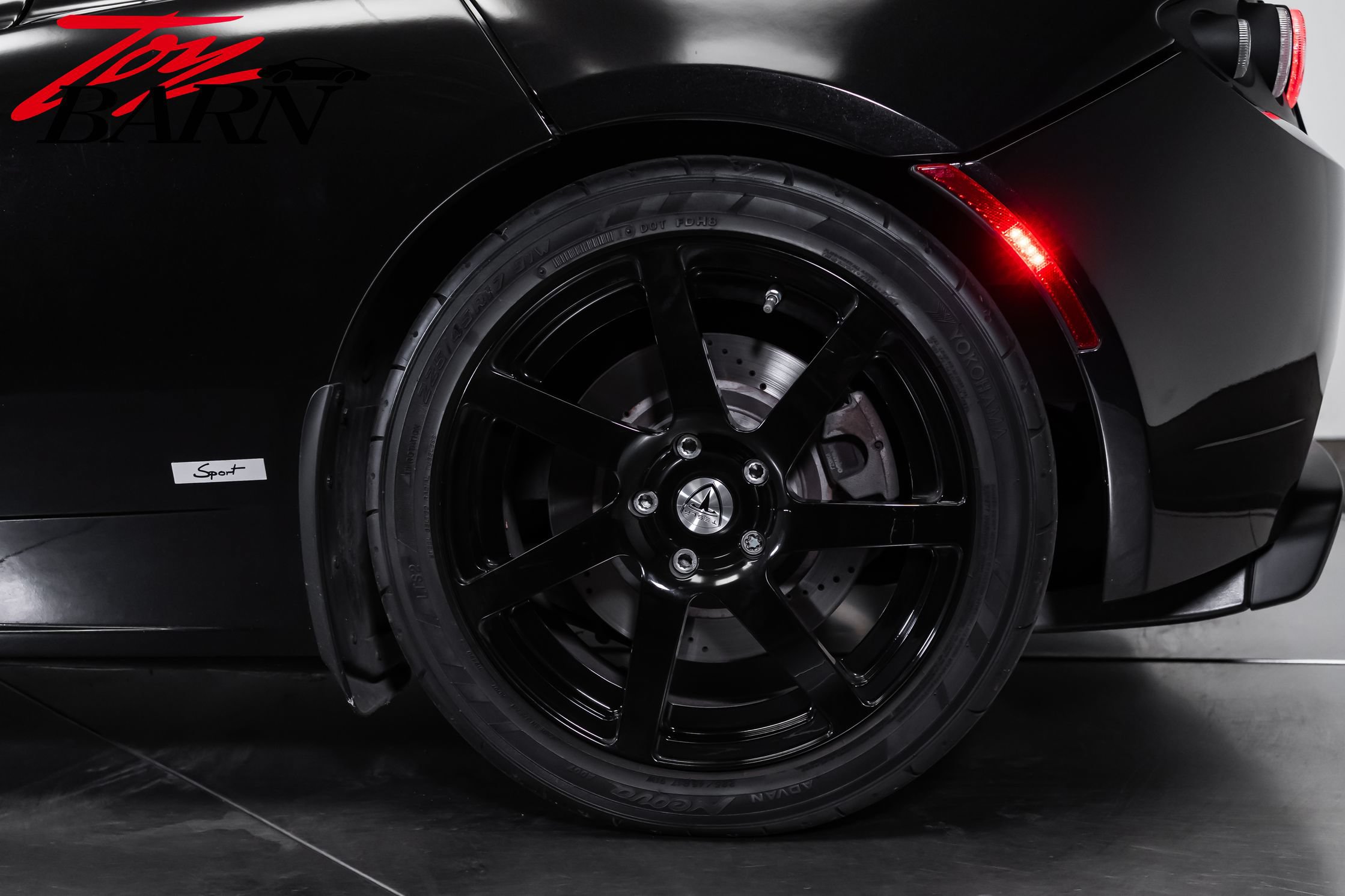 Used 2010 Tesla Roadster Sport RWD image 25
