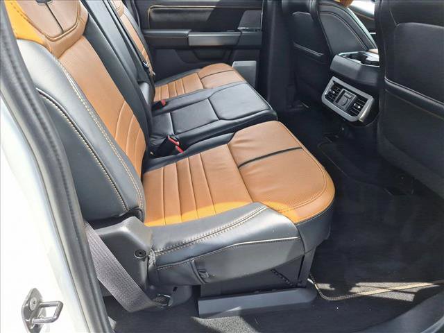 Used 2024 Ford F250 Platinum AWD/4WD image 19