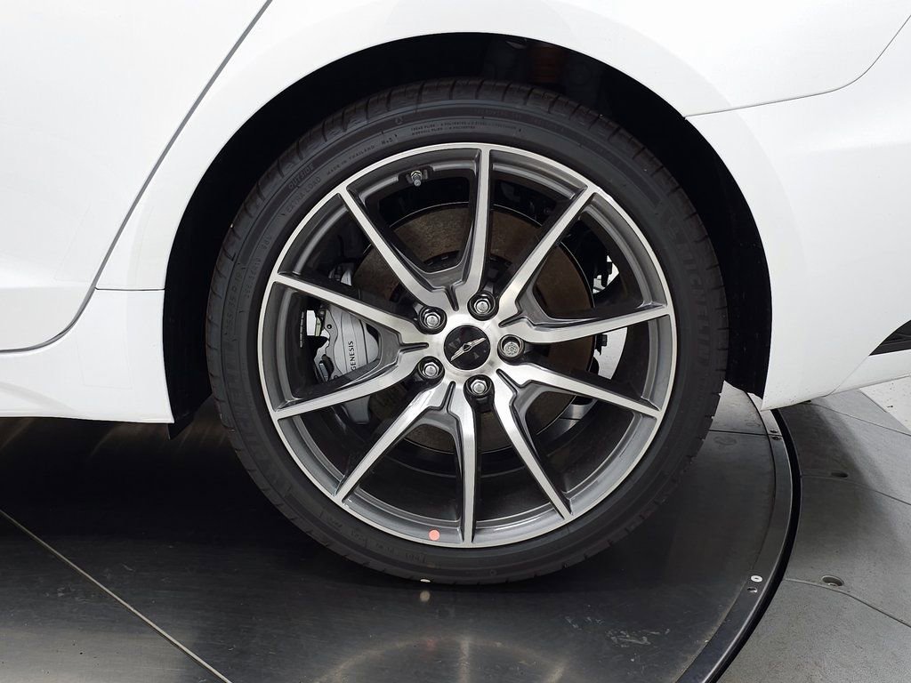 New 2025 Genesis G70 2.5T image 7