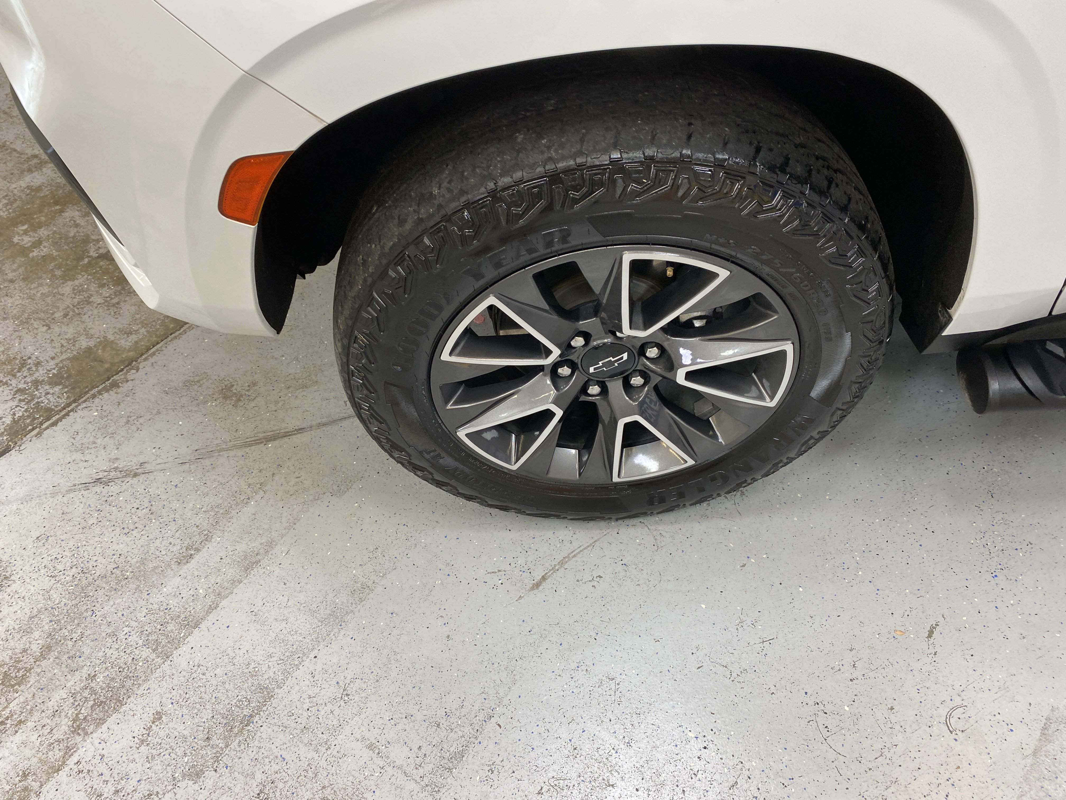 Used 2023 Chevrolet Tahoe Z71 w/ Z71 Off-Road Package image 11