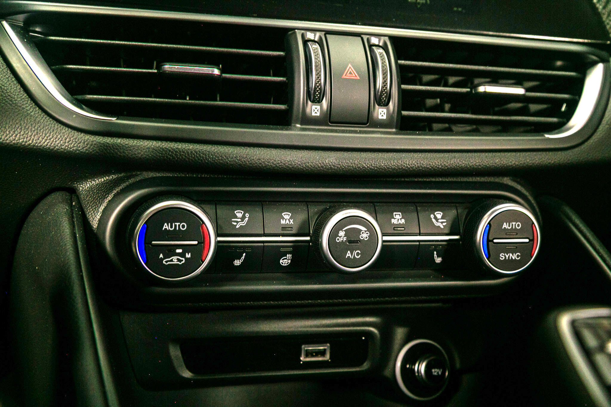 Used 2024 Alfa Romeo Giulia Quadrifoglio image 54