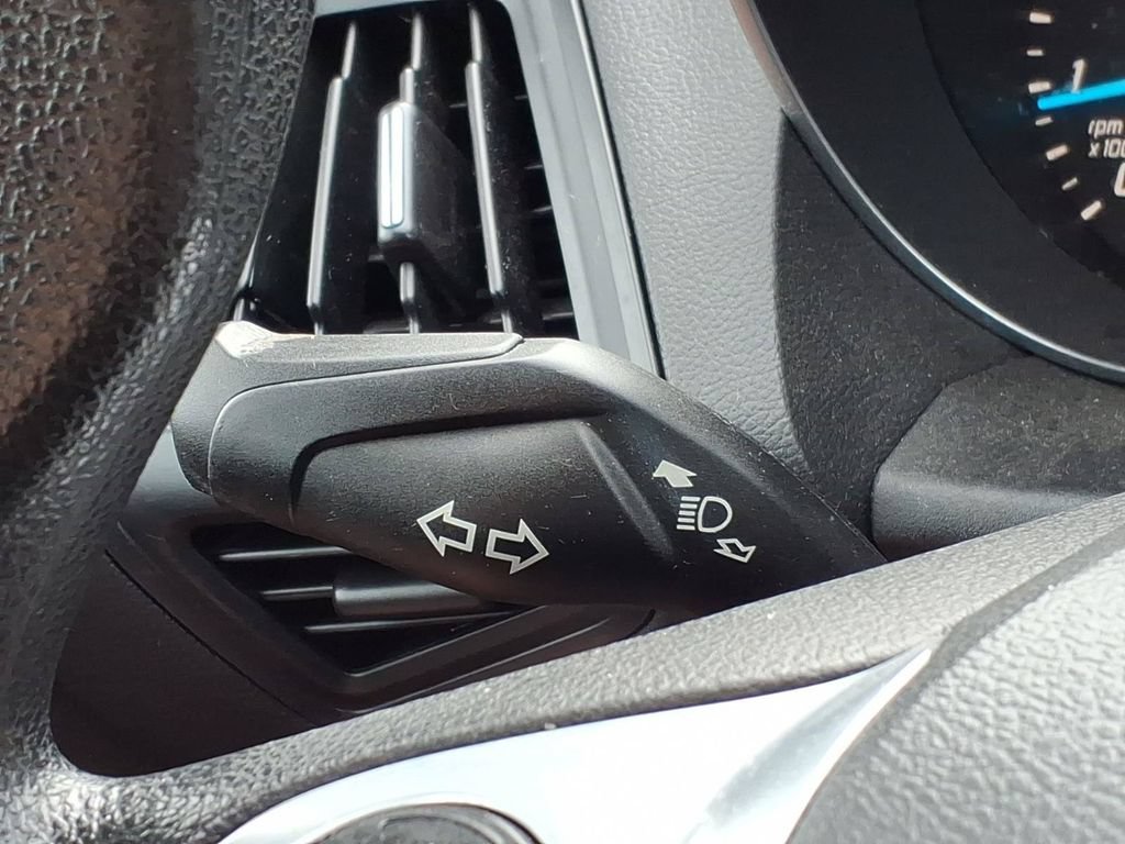 Used 2015 Ford Escape SE FWD image 21
