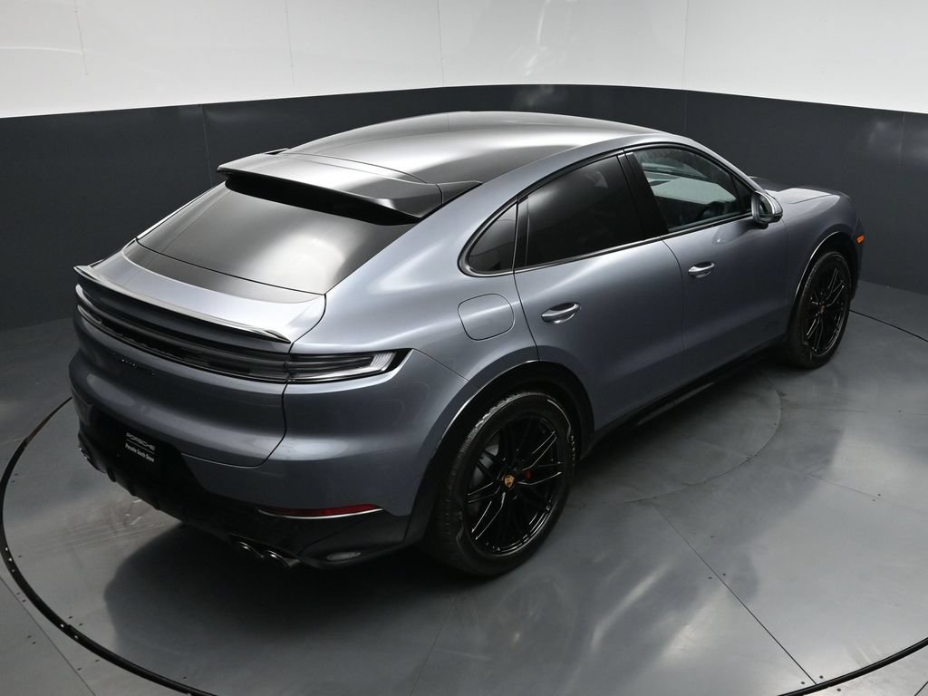 New 2026 Porsche Cayenne GTS AWD/4WD image 18