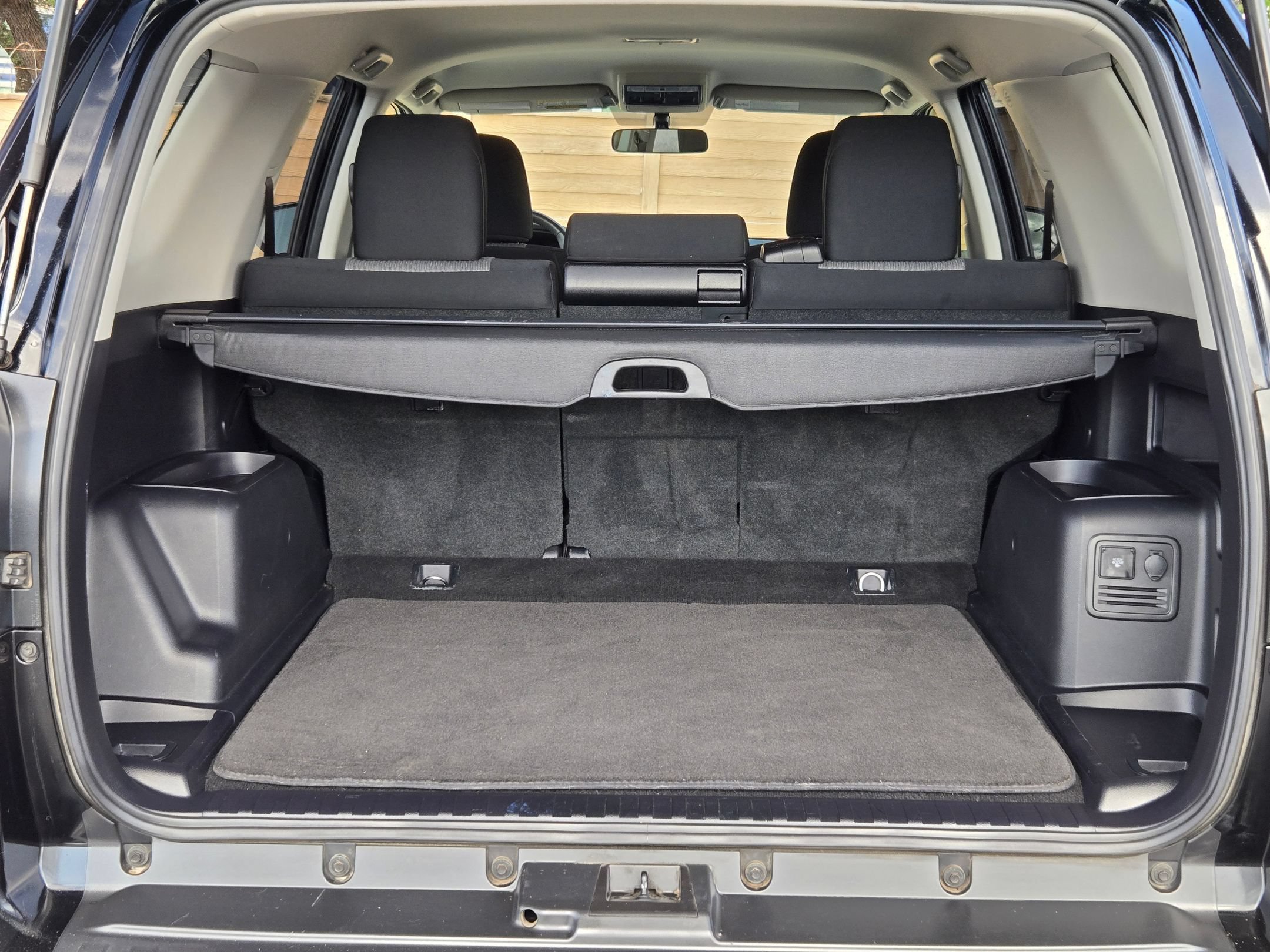 Used 2019 Toyota 4Runner SR5 AWD/4WD image 25