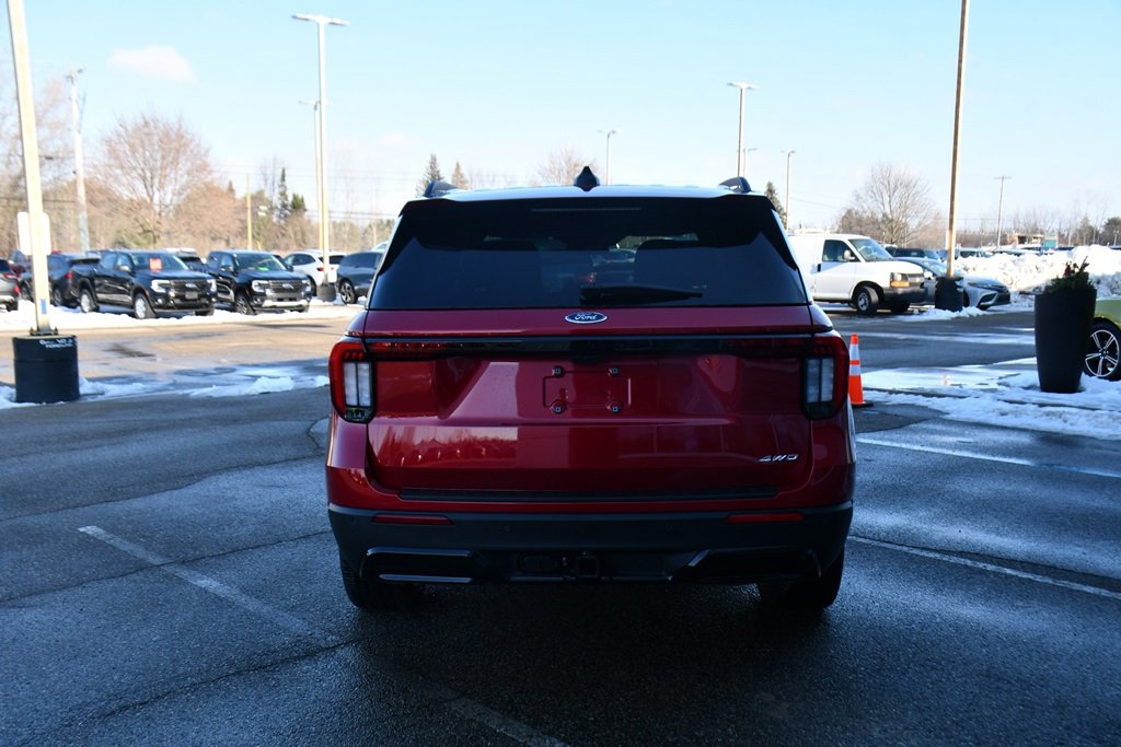 New 2026 Ford Explorer ST-Line w/ ST-Line Street Pack image 5