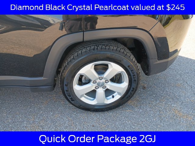 Used 2020 Jeep Compass Latitude w/ Cold Weather Group AWD/4WD image 5