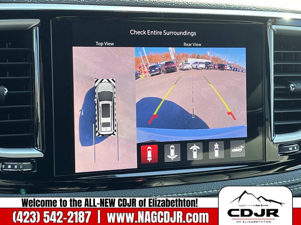 New 2026 Chrysler Pacifica Select image 30