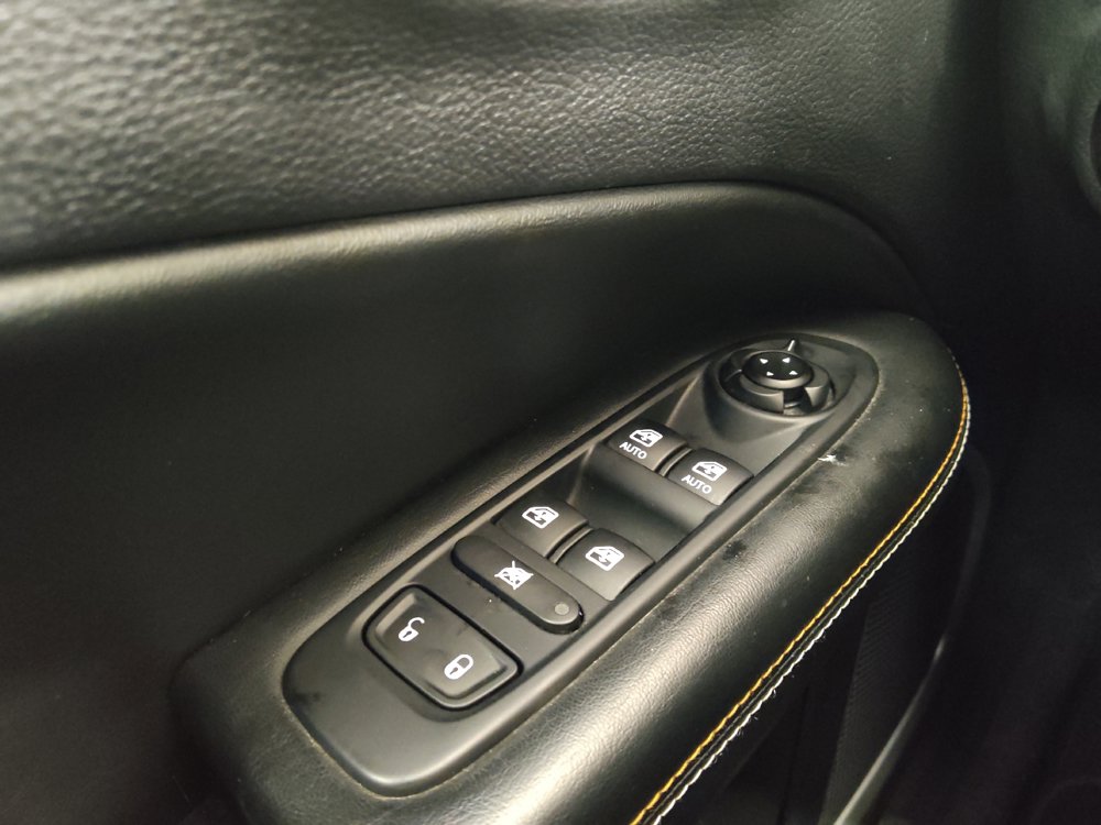 Used 2017 Jeep Compass Latitude w/ Popular Equipment Group FWD image 27