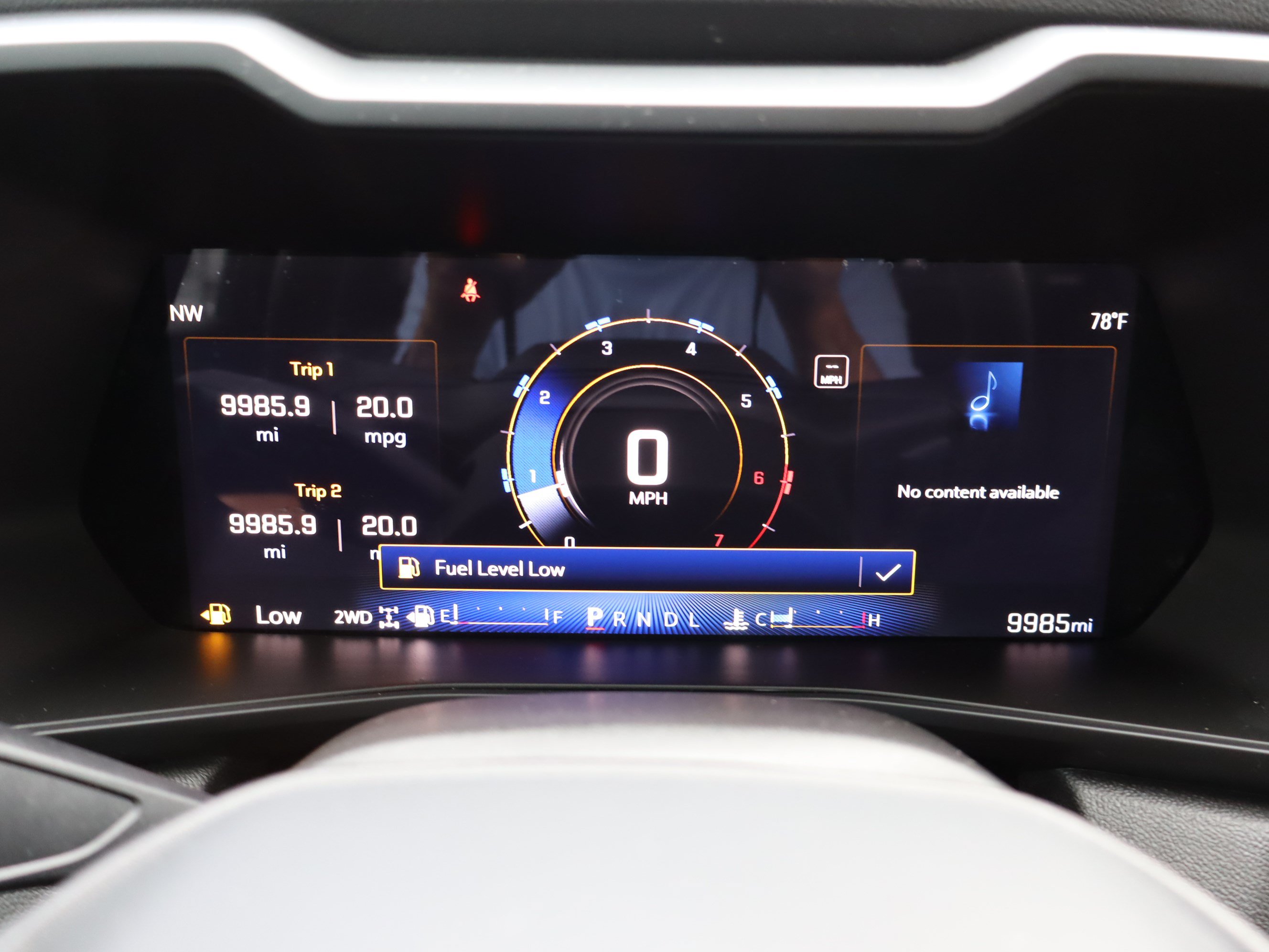Used 2024 Chevrolet Colorado Trail Boss w/ Technology Package AWD/4WD image 23