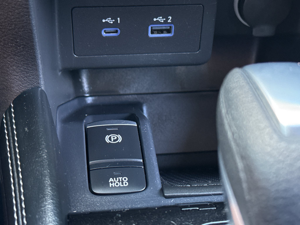 Used 2021 Nissan Kicks SV FWD image 24
