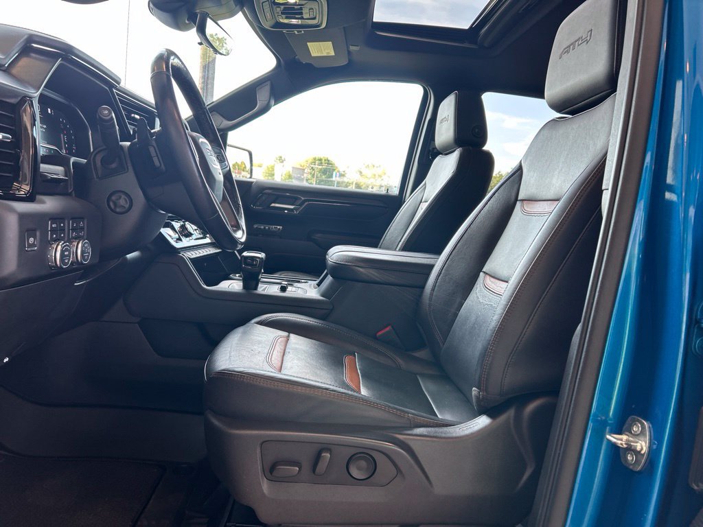 Used 2023 GMC Sierra 1500 AT4 w/ AT4 Premium Package AWD/4WD image 8