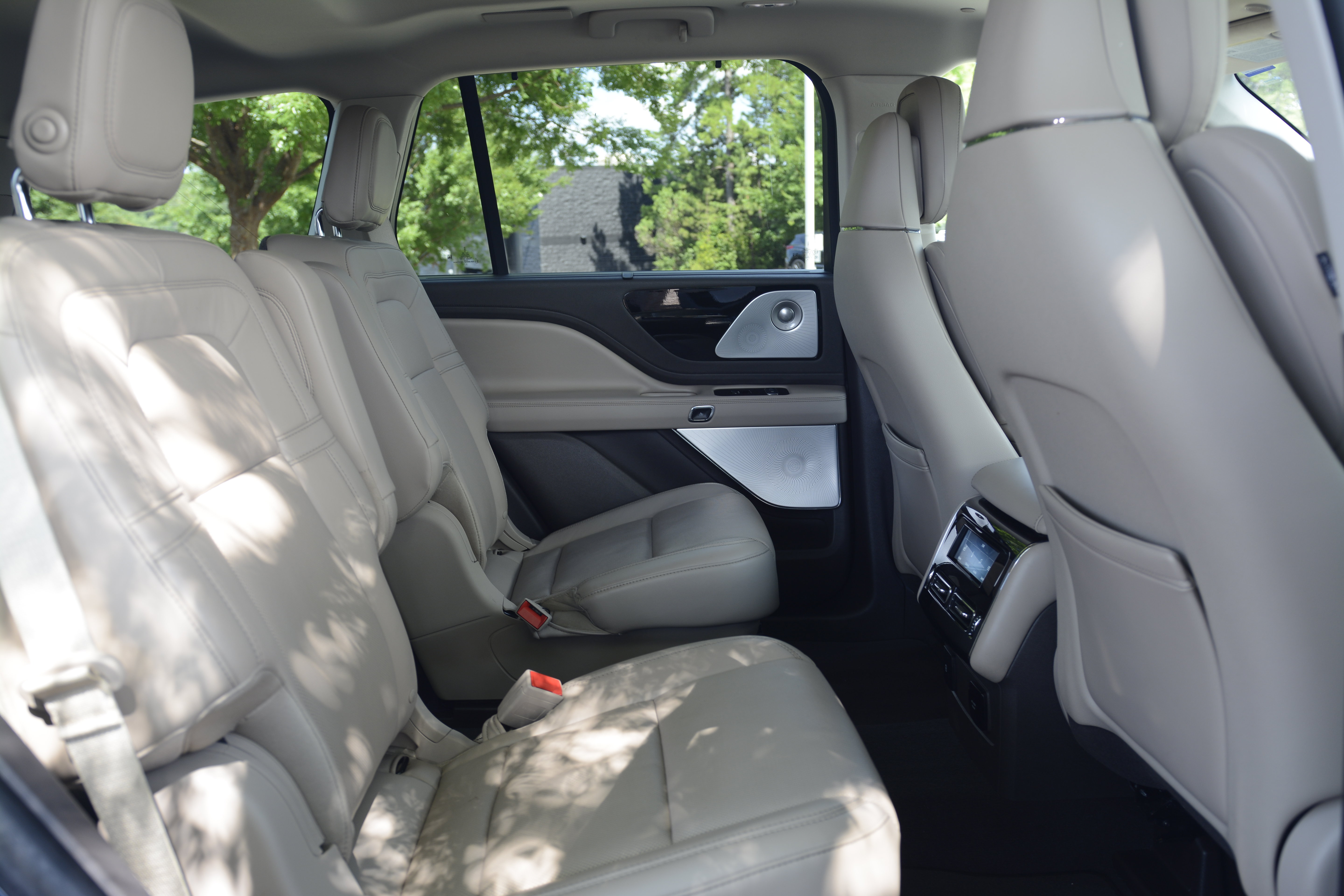 Used 2020 Lincoln Aviator Reserve w/ Equipment Group 202A AWD/4WD image 51