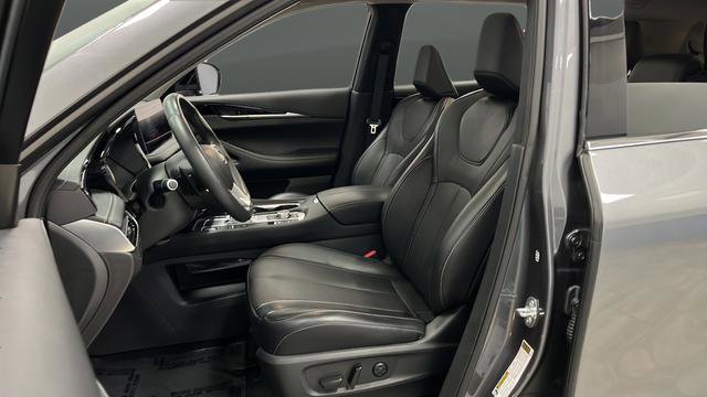 Used 2023 INFINITI QX60 Pure image 9