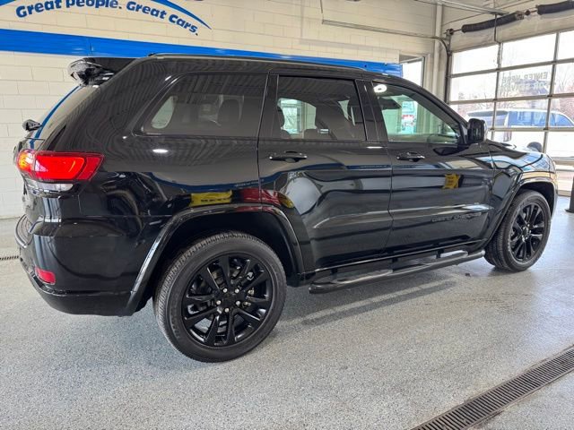 Used 2021 Jeep Grand Cherokee Laredo X image 11