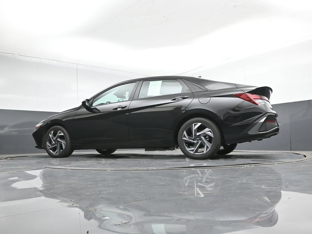 Certified 2025 Hyundai Elantra Sport FWD image 41