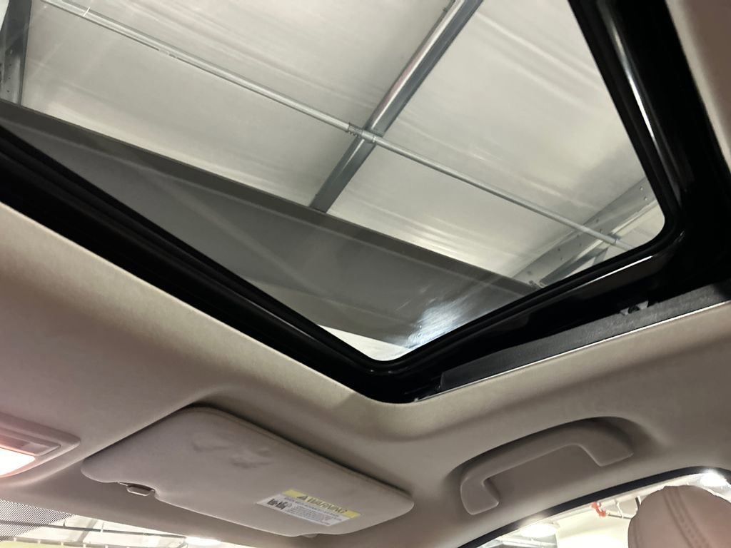 Used 2019 Honda HR-V Touring image 26