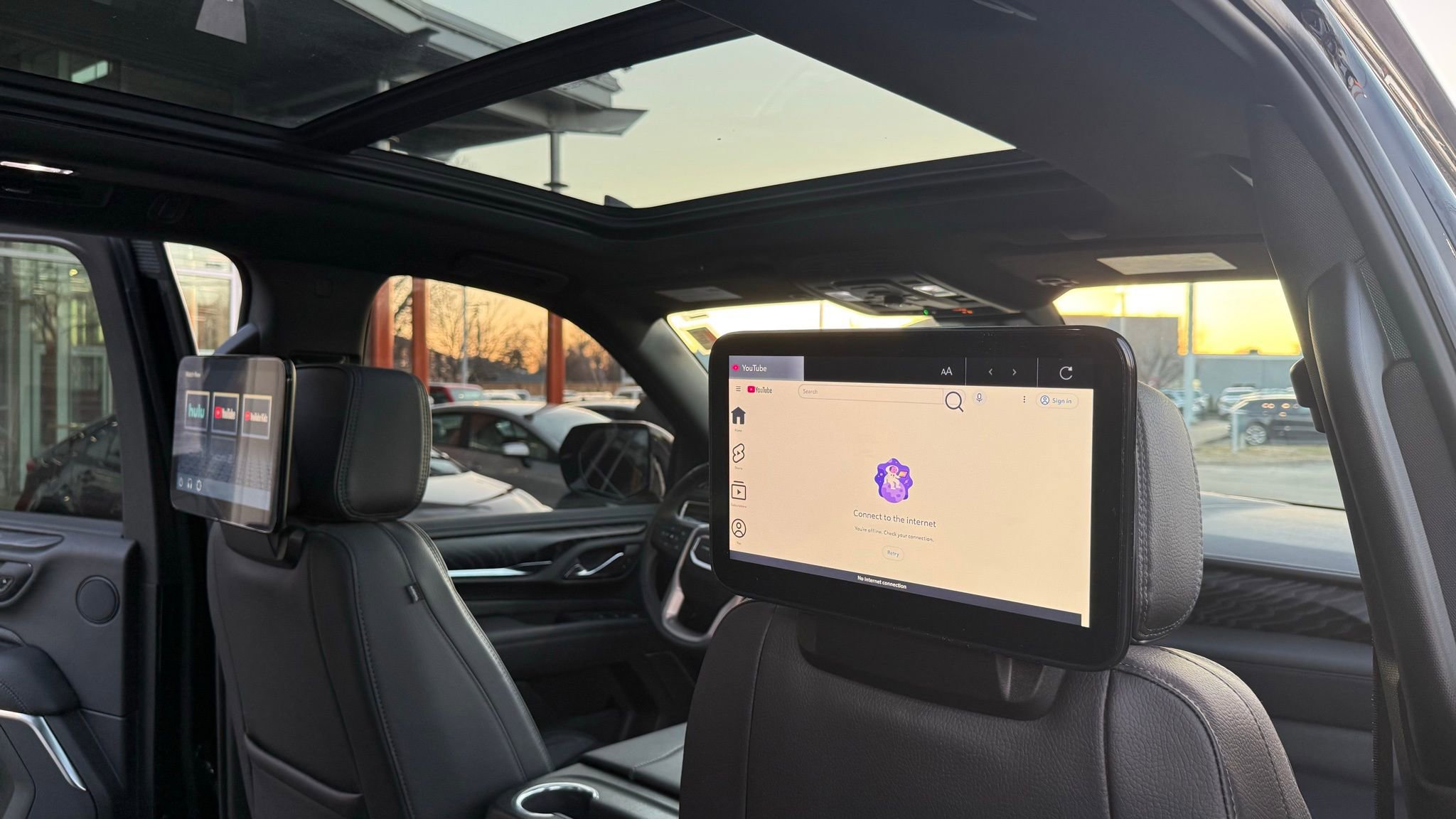 Used 2024 GMC Yukon XL Denali w/ Advanced Technology Package image 25