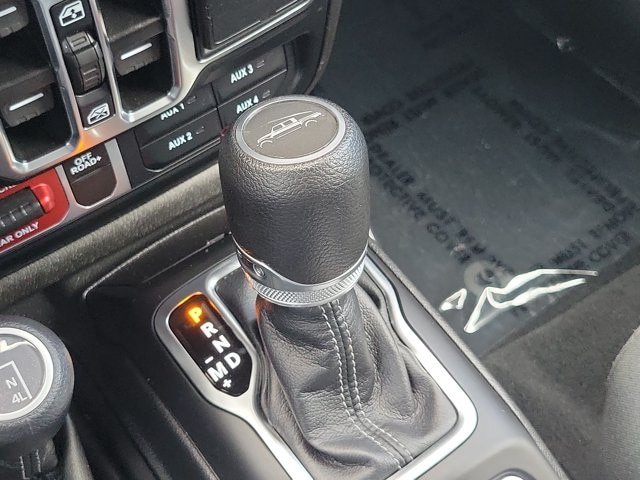 Used 2024 Jeep Gladiator Mojave AWD/4WD image 29