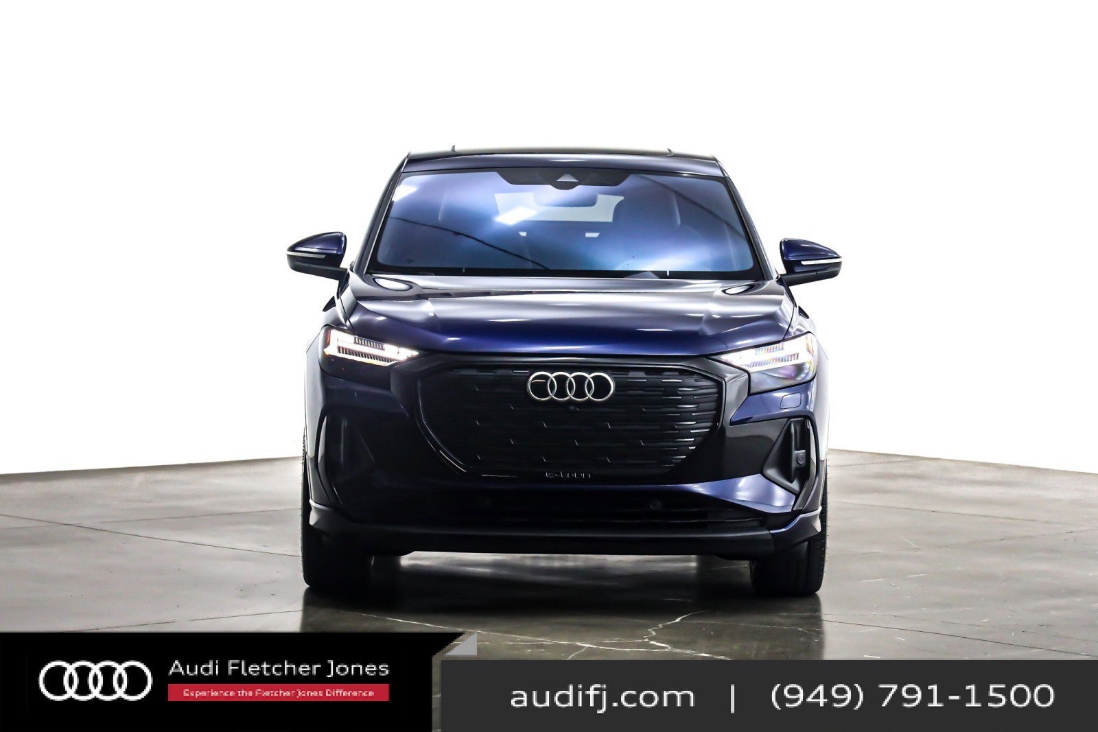Used 2024 Audi Q4 e-tron Prestige w/ Black Optic Plus Package image 4