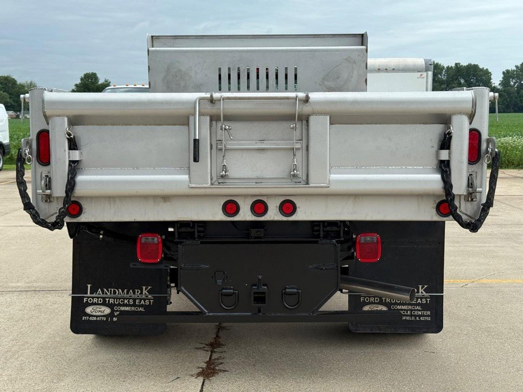 New 2025 Ford F450 XL w/ XL Chrome Package image 33