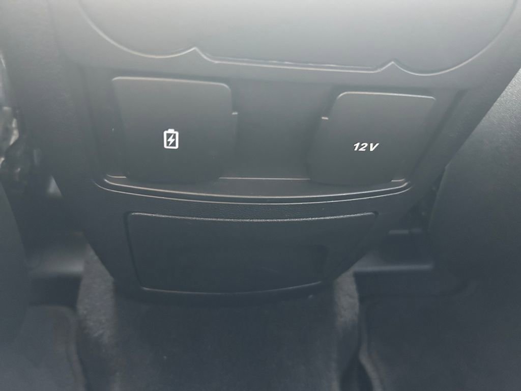 Used 2024 Ford Explorer XLT w/ Equipment Group 202A image 36