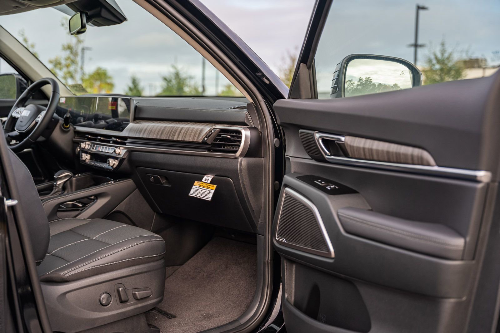 New 2025 Kia Telluride EX w/ EX Captain's Chair Package image 7