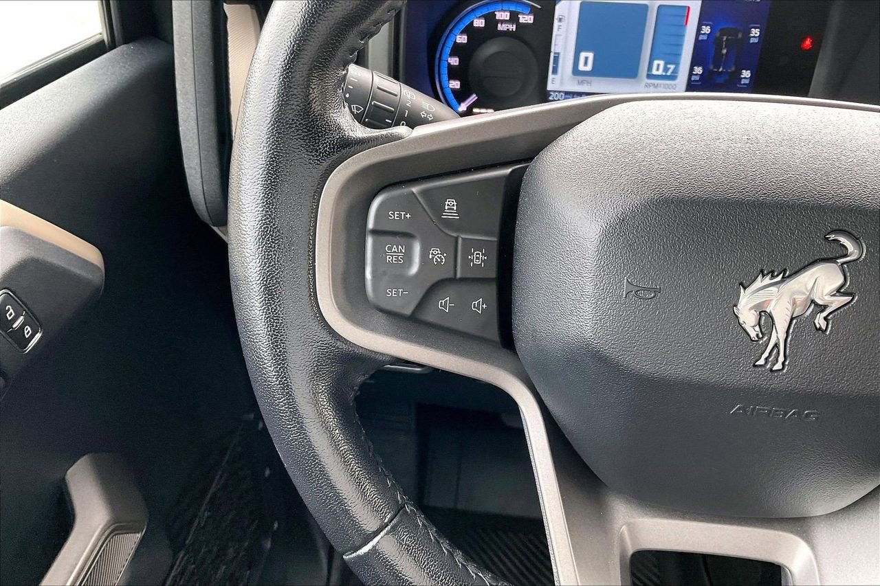 Used 2023 Ford Bronco Wildtrak image 29