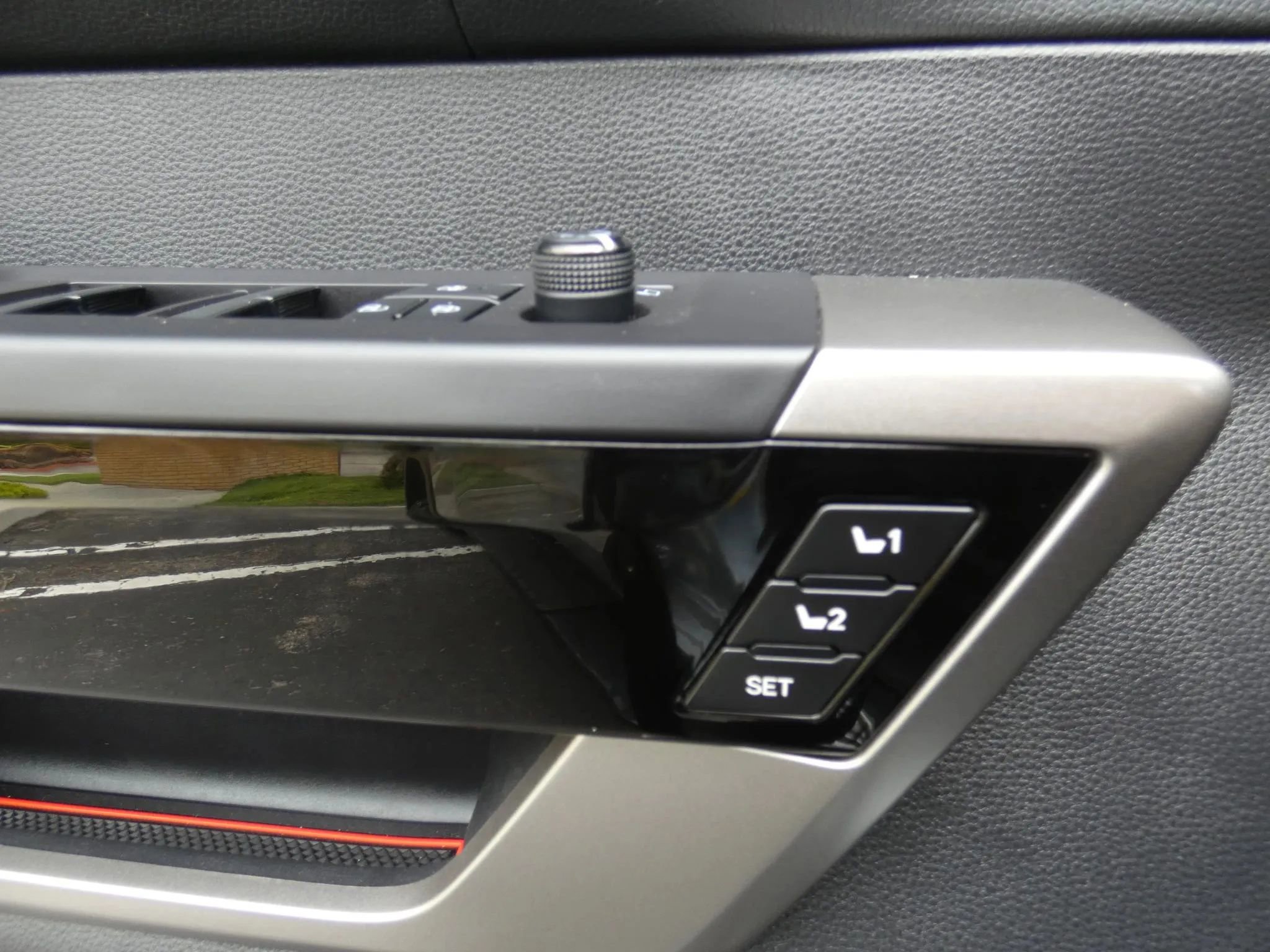 Used 2024 Toyota Tundra Limited w/ TRD Off-Road Package image 51