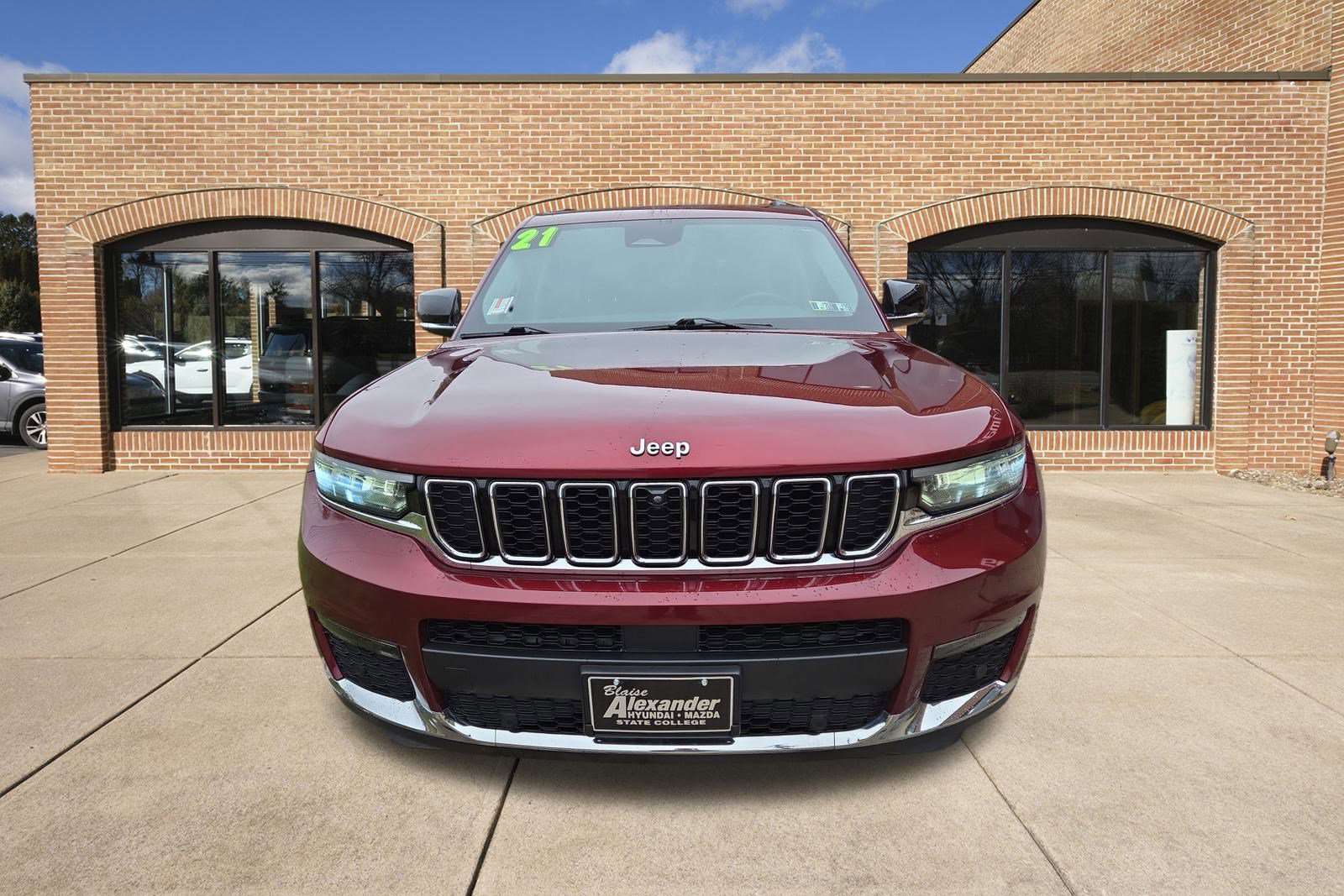 Used 2021 Jeep Grand Cherokee L Limited w/ Luxury Tech Group II image 9