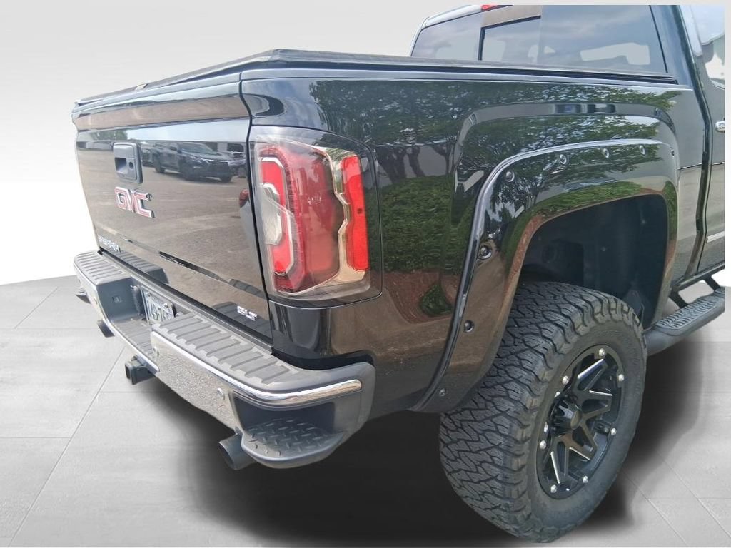 Used 2018 GMC Sierra 1500 SLT w/ SLT Premium Package AWD/4WD image 4