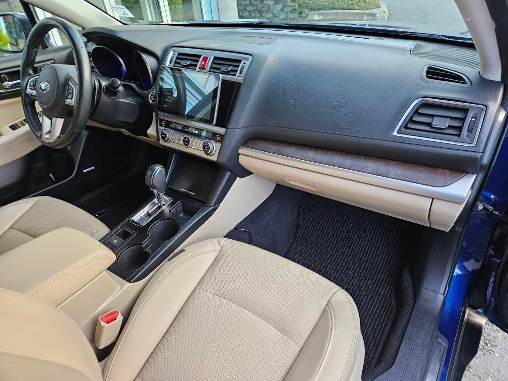 Used 2016 Subaru Outback 2.5i Limited image 11