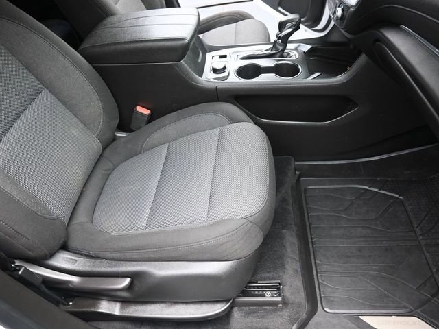 Used 2023 Chevrolet Traverse LT image 27