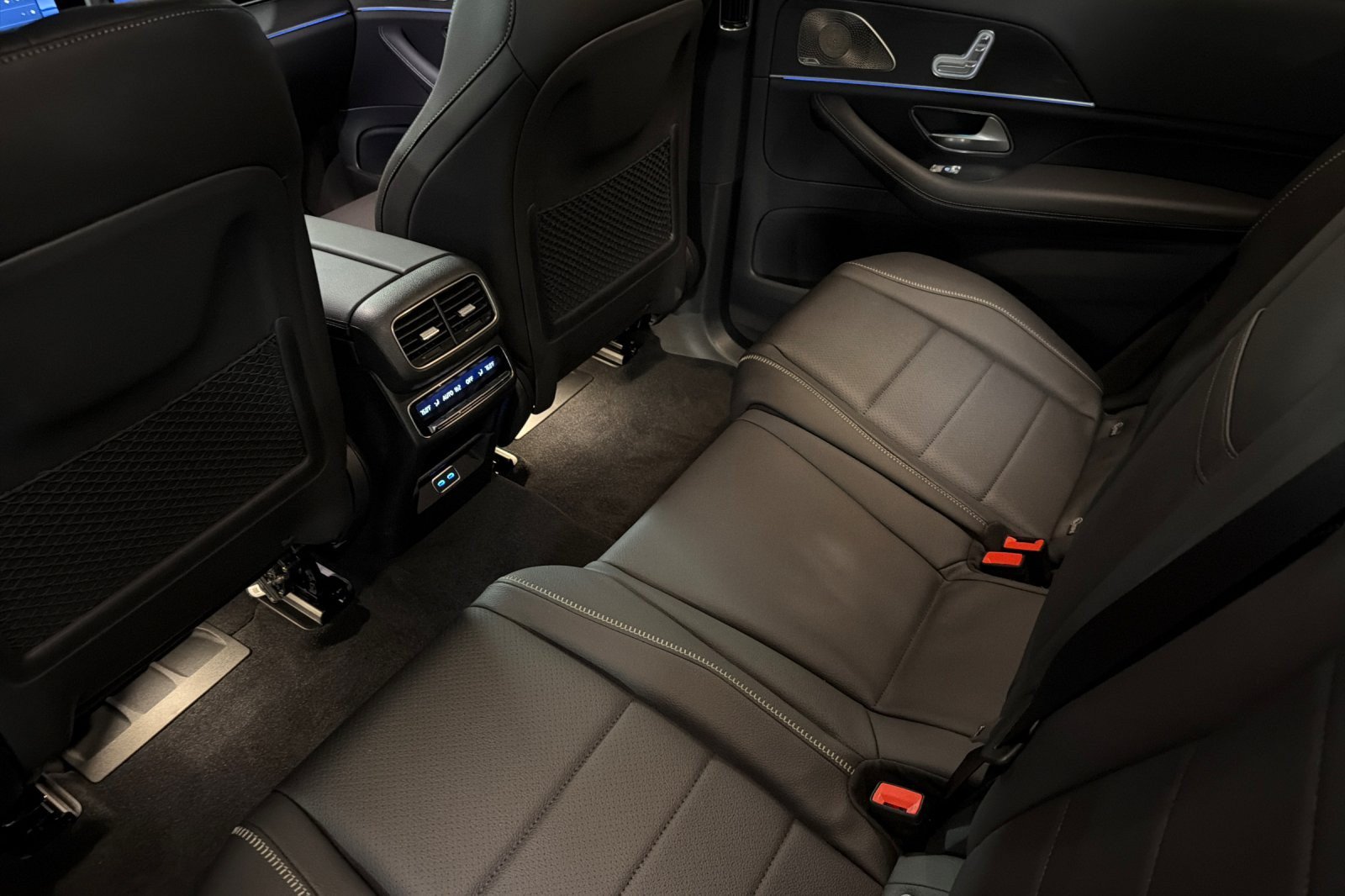 New 2027 Mercedes-Benz GLS 450 4MATIC image 11