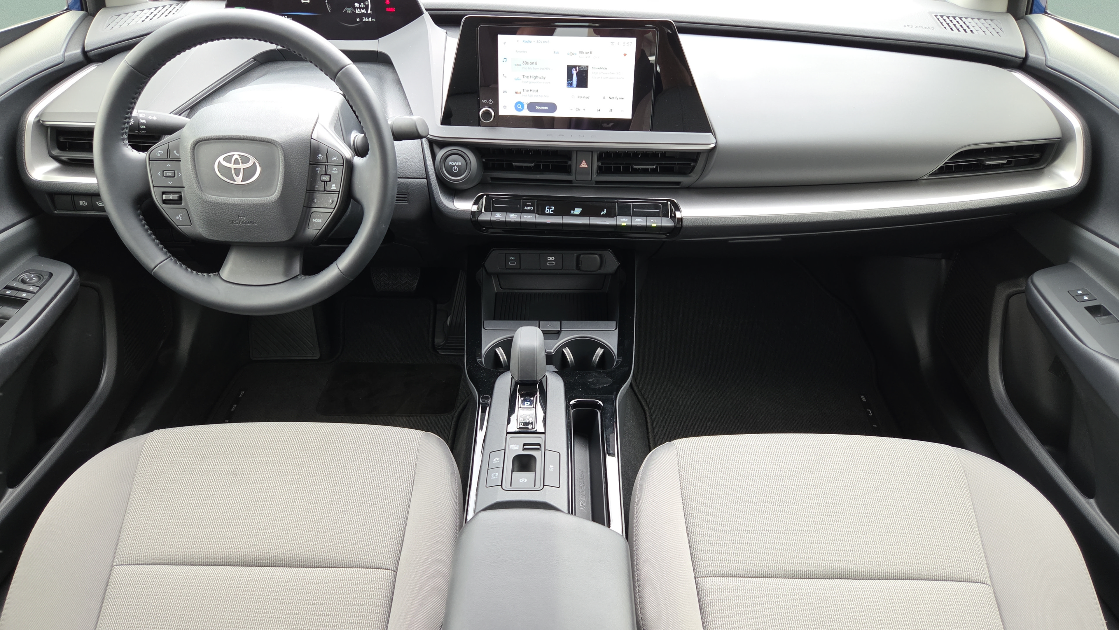 Certified 2025 Toyota Prius LE FWD image 15