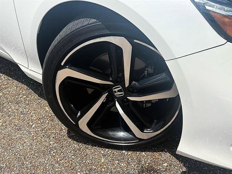 Used 2022 Honda Accord Sport image 40