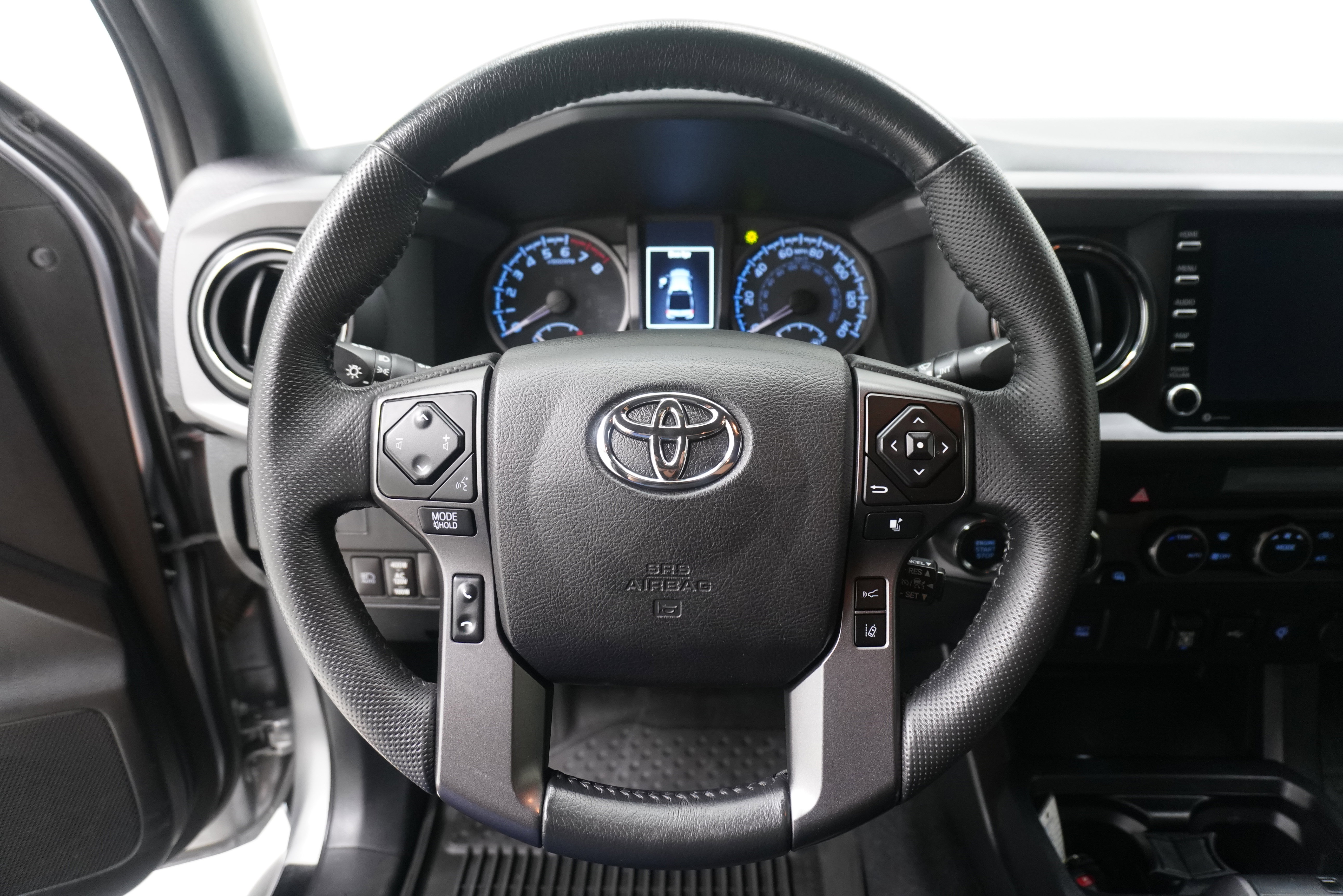 Used 2021 Toyota Tacoma TRD Off-Road image 16