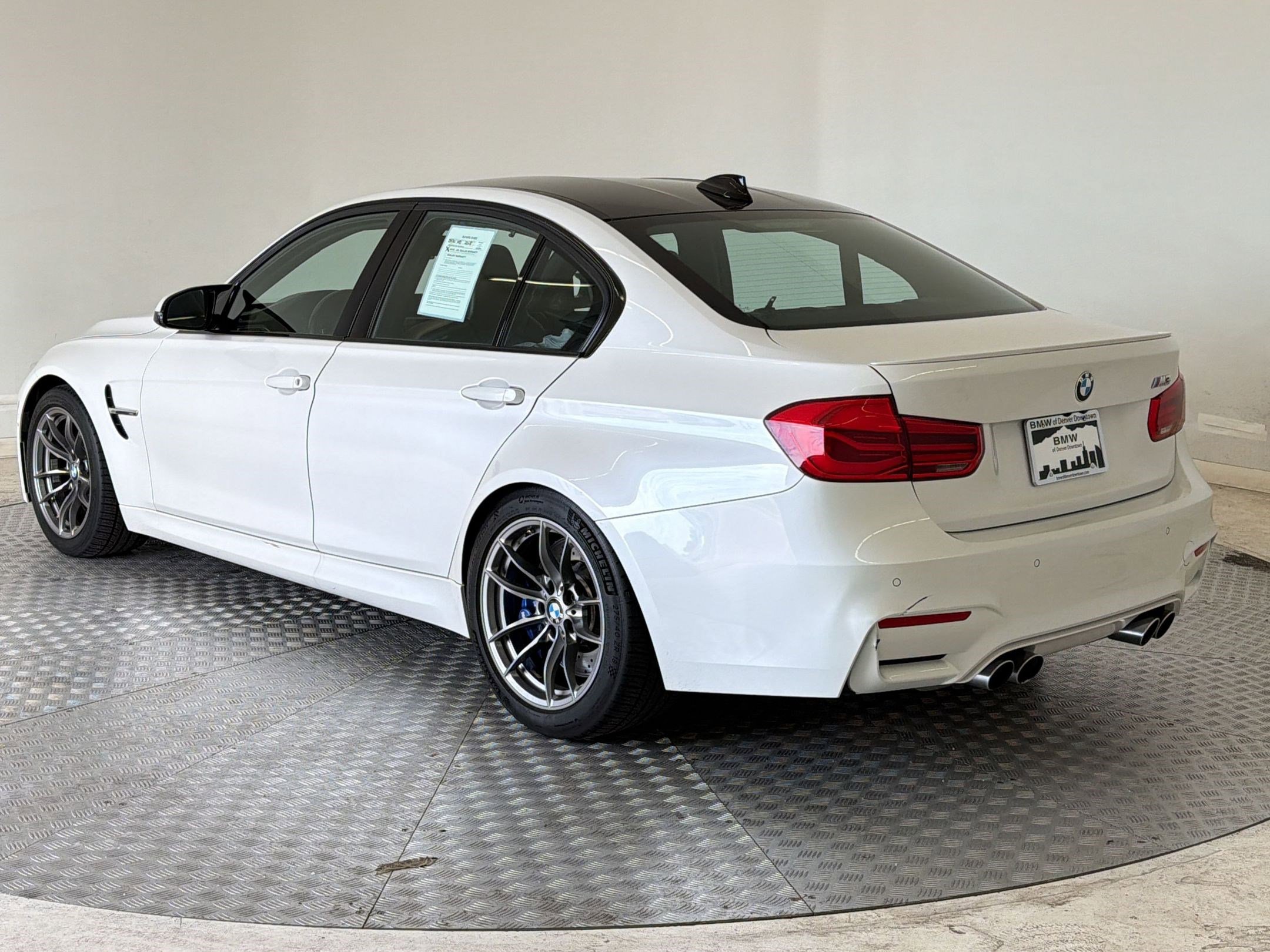 Used 2018 BMW M3 w/ Executive Package RWD image 3
