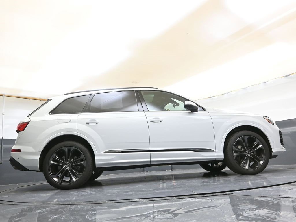 Used 2025 Audi Q7 3.0T Premium Plus w/ Premium Plus Package image 40