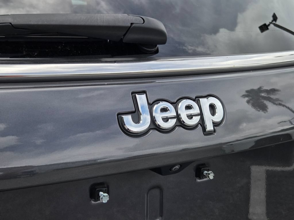 Certified 2024 Jeep Compass Sport AWD/4WD image 10