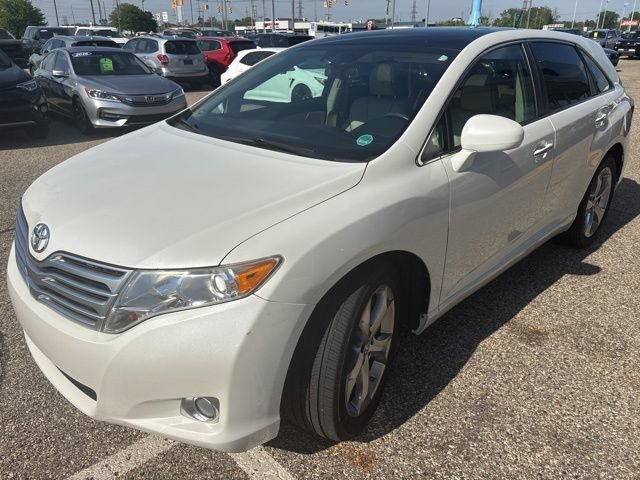 Used 2011 Toyota Venza AWD w/ Premium Pkg #2 image 4