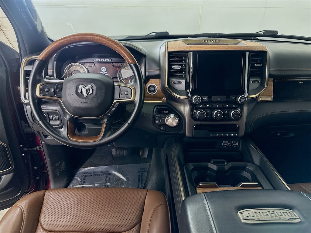 Used 2022 RAM 1500 Limited w/ Body Color Bumper Group image 17